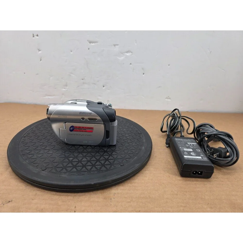 Sony Handycam DCR-DVD105 DVD Camcorder Tested w/ Battery & AC Adapter
